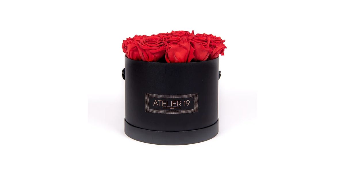 Roses éternelles par 15 dans écrin rond personnalisé