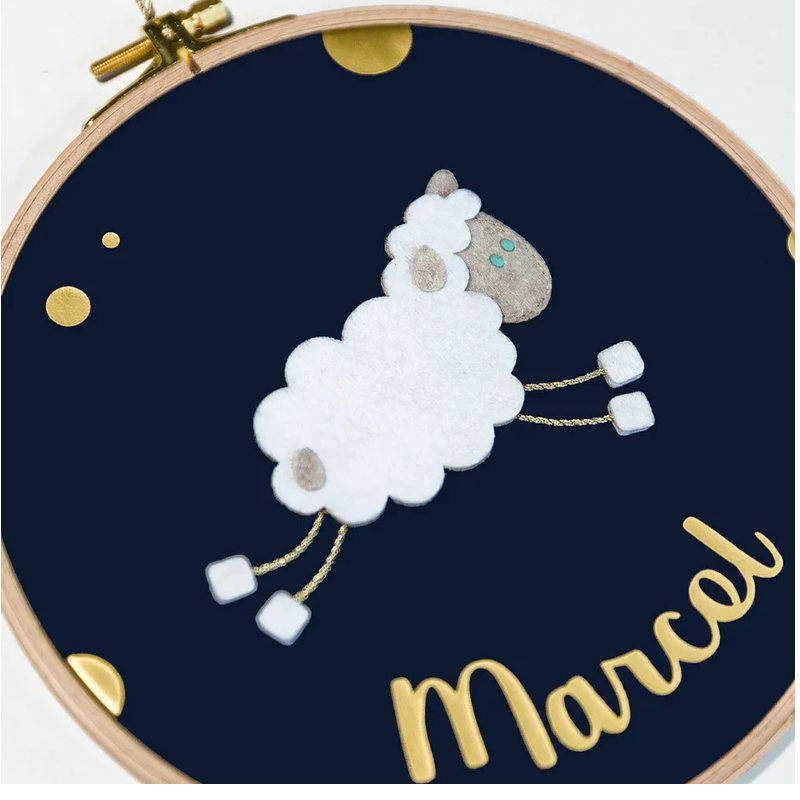 Cadre rond tambour mural personnalisé - Modèle mouton