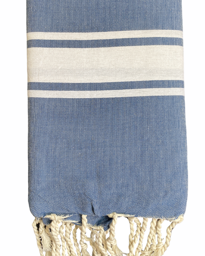 fouta-bleu-dur-personnalisation-plage-soleil-bronzage-frange-artisanal