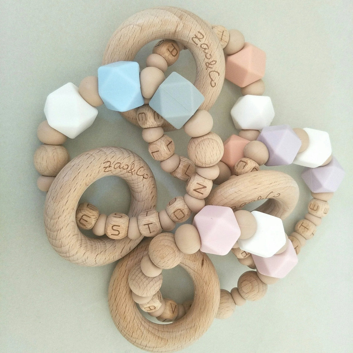 Anneau de dentition - hochet personnalisé - Modèle Hêtre & Silicone