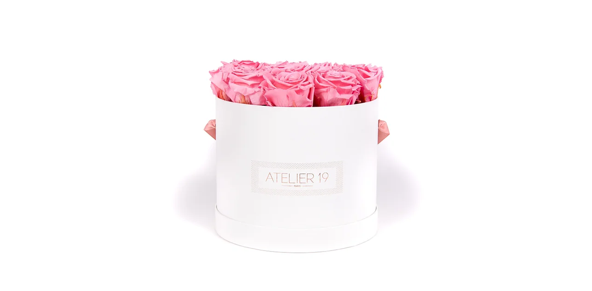Roses éternelles par 15 dans écrin rond personnalisé