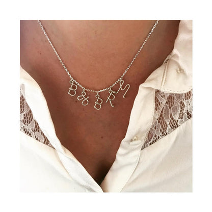 Collier personnalisé - Petite Majuscule sur chaîne sparkle