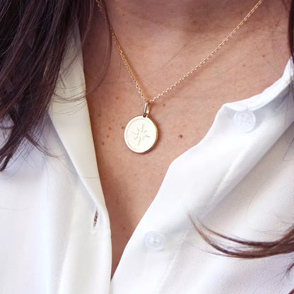 Collier personnalisé médaille ivoire rose des vents - Plaqué Or