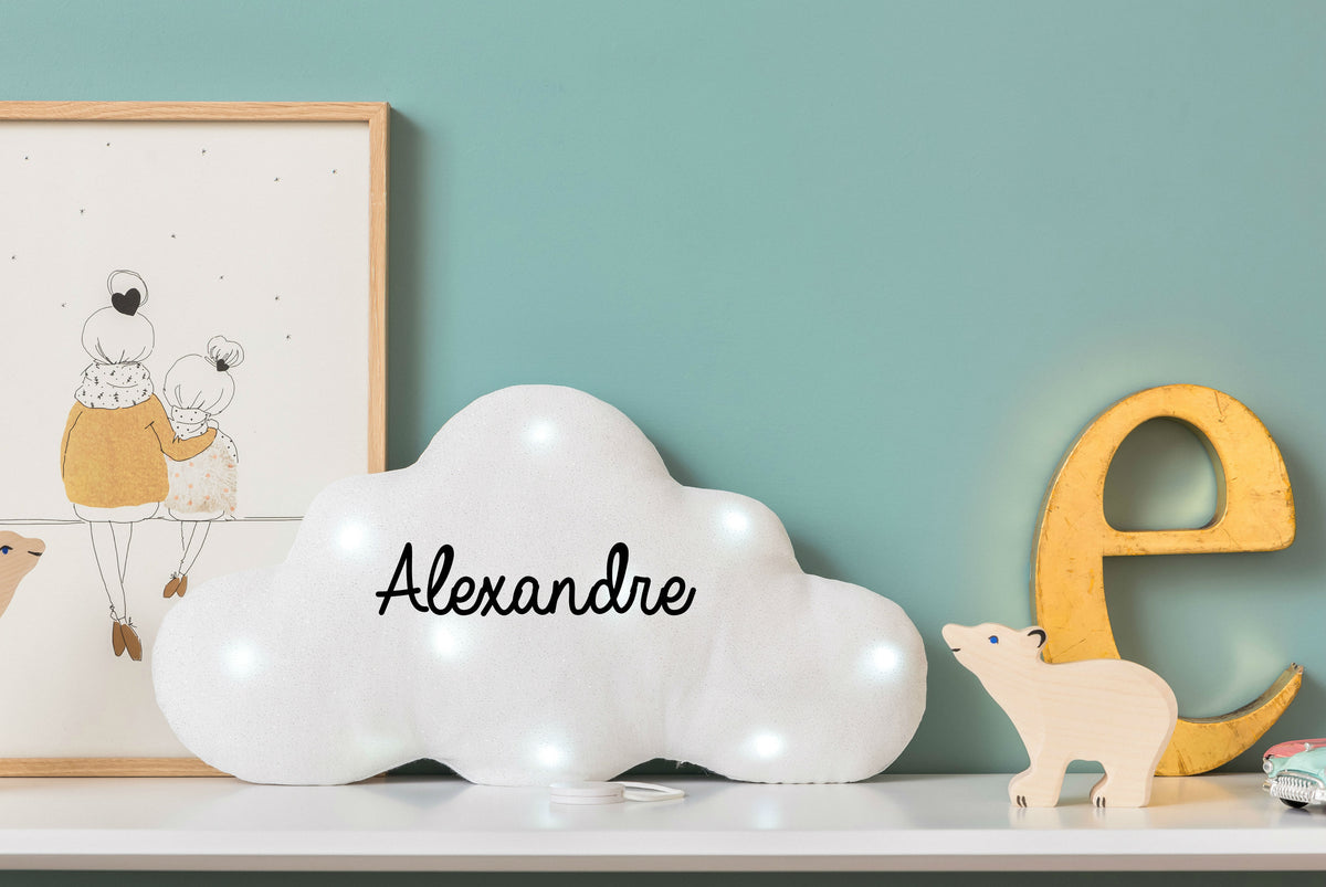 veilleuse-nuage-lin-blanc-personnalisee-prenom-cadeau-de-naissance-personnalise